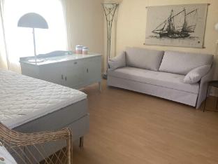 Guest Cottage Near Steninge Beach