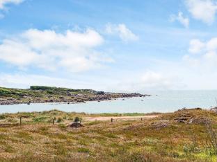 Guest Cottage Near Steninge Beach
