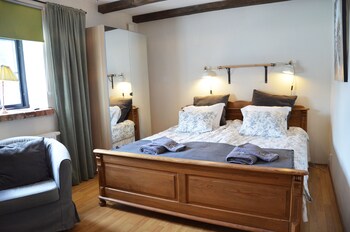 Lanthotell Lögnäs Gård