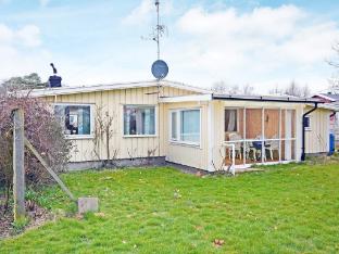 Summer cottage near the beach